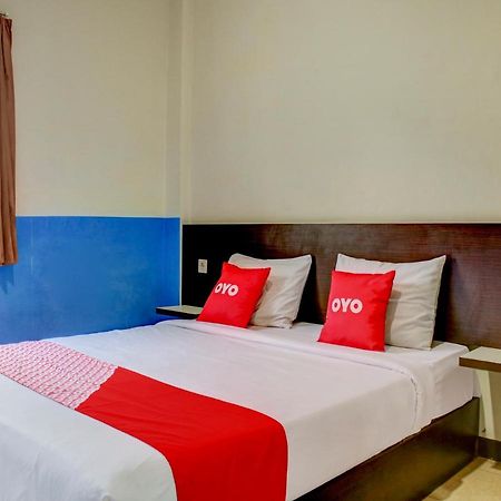 Oyo 90162 Remboelan Guest House Sungai Lutus ภายนอก รูปภาพ