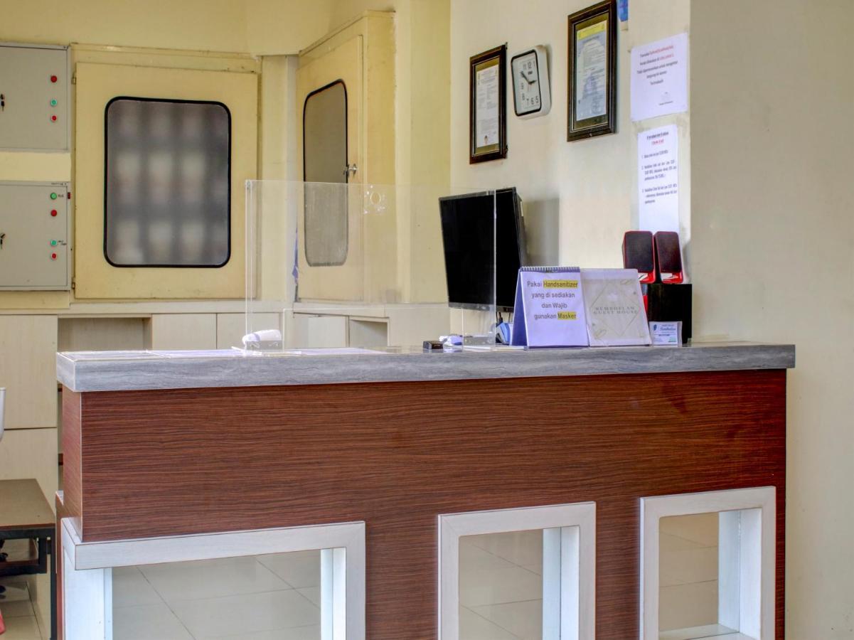 Oyo 90162 Remboelan Guest House Sungai Lutus ภายนอก รูปภาพ